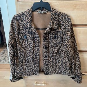 Leopard denim jacket sz Medium